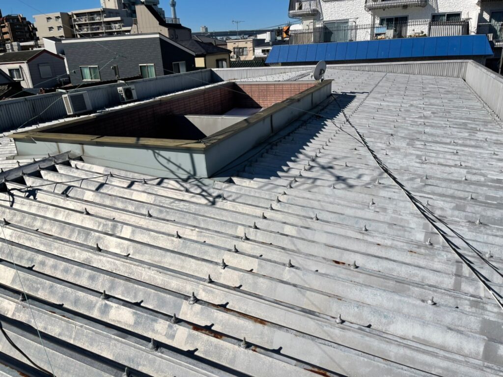 東京都内　折半屋根塗装